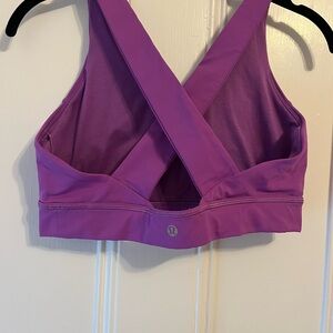 Lululemon sports bra fuschia size 10